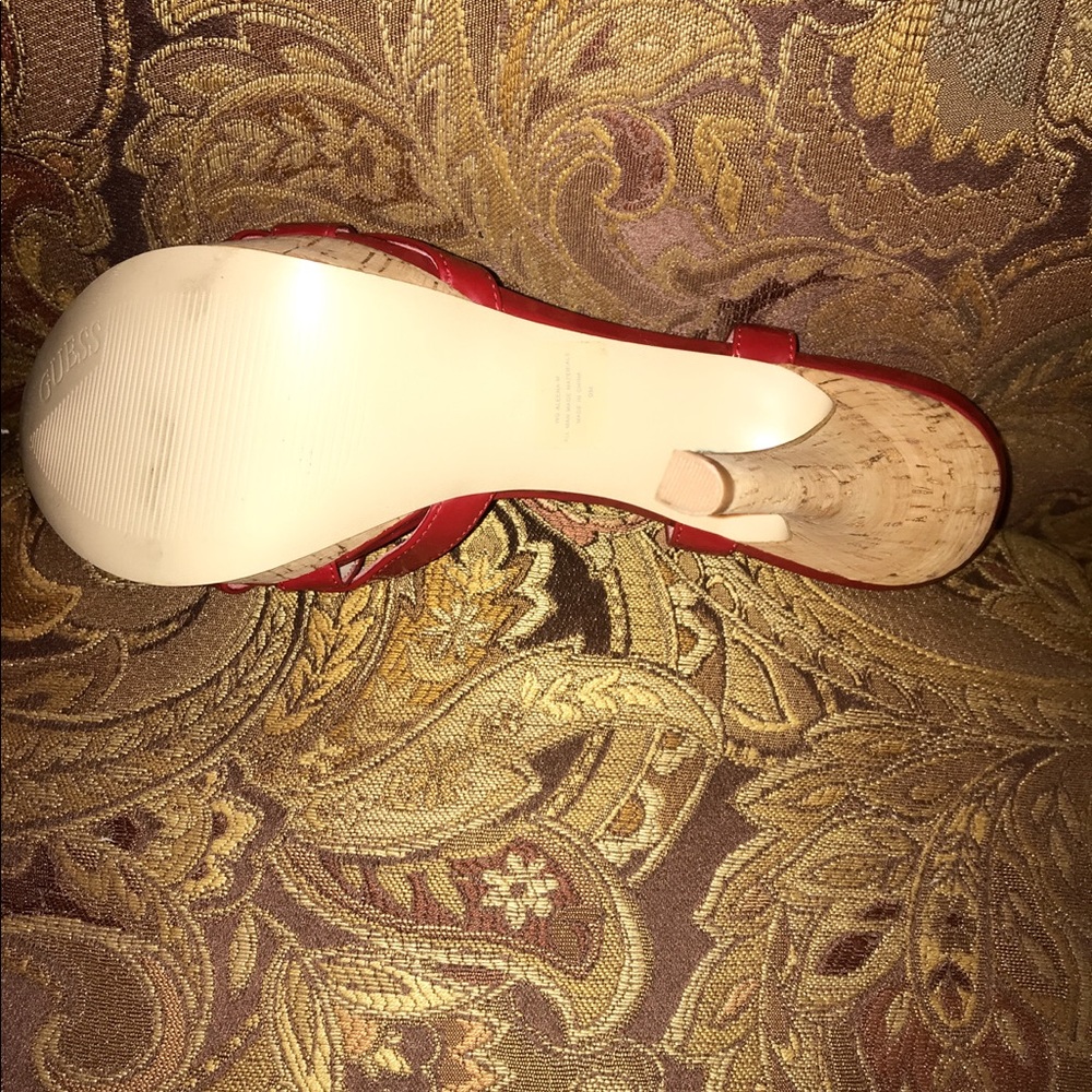 Guess/ NEW/ Red patent leather heels | size 9 - Picture 6 of 7